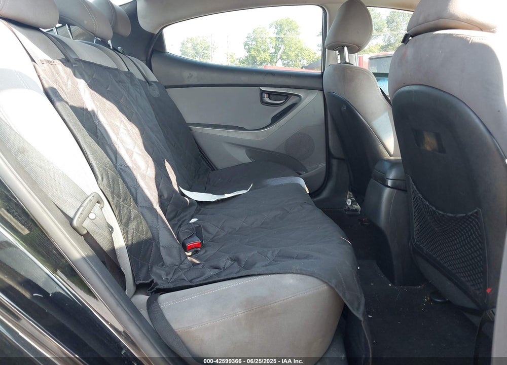 2014 HYUNDAI ELANTRA VIN: KMHDH4AE8EU176785