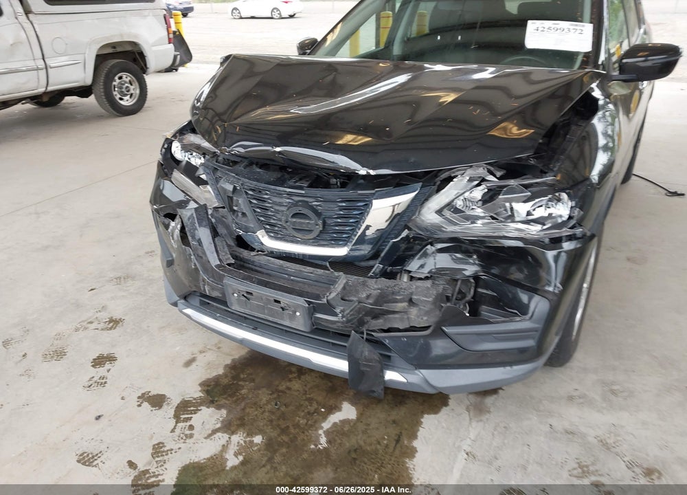 2017 NISSAN ROGUE VIN: KNMAT2MV1HP543163