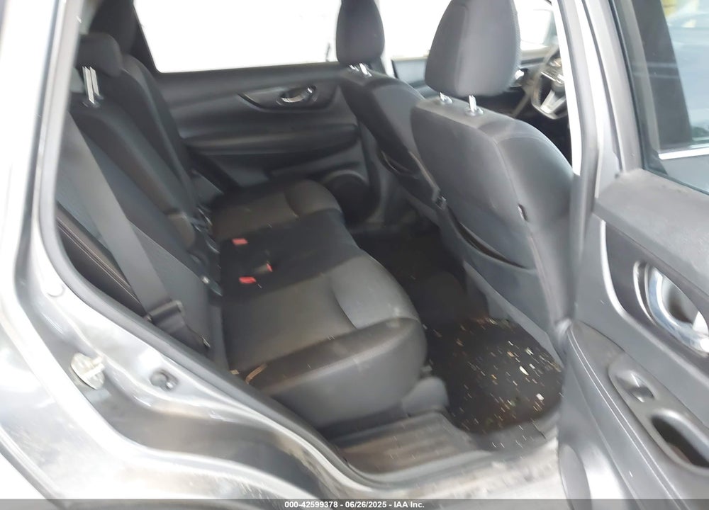 2018 NISSAN ROGUE VIN: JN8AT2MT5JW451004