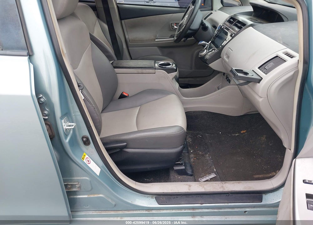 2015 TOYOTA PRIUS V VIN: JTDZN3EU0FJ021004