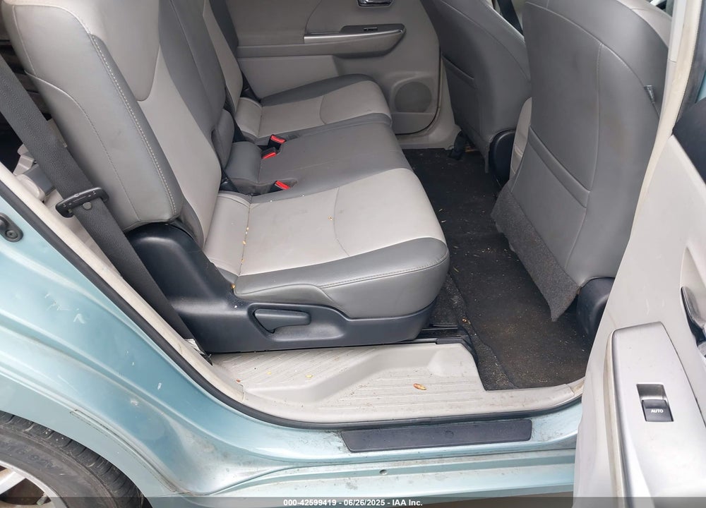 2015 TOYOTA PRIUS V VIN: JTDZN3EU0FJ021004