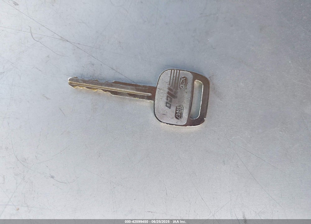 2009 TOYOTA YARIS VIN: JTDBT903494044443