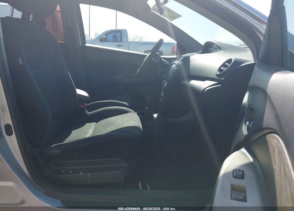 2009 TOYOTA YARIS VIN: JTDBT903494044443