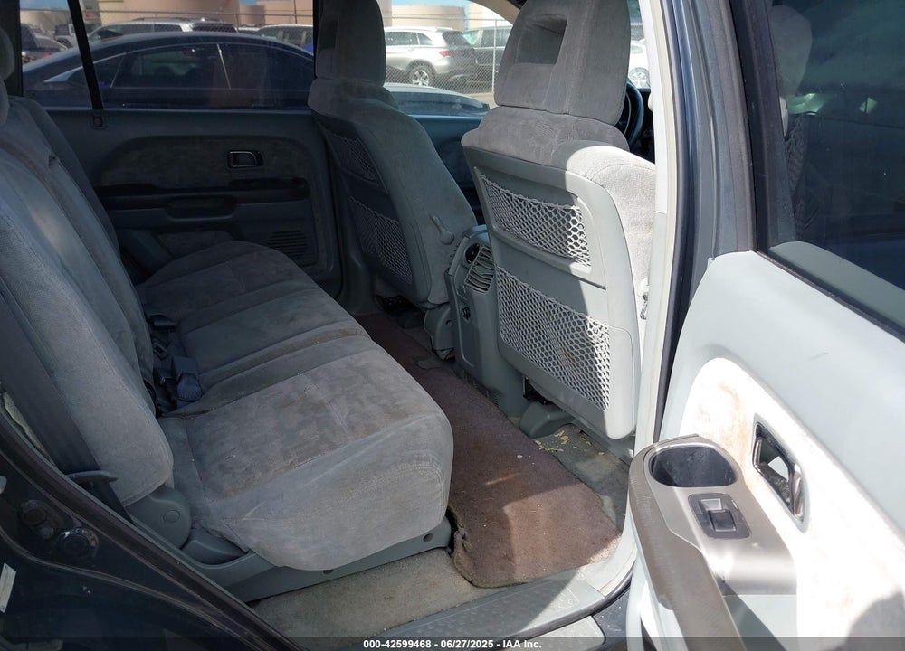 2003 HONDA PILOT EX VIN: 2HKYF18483H593841