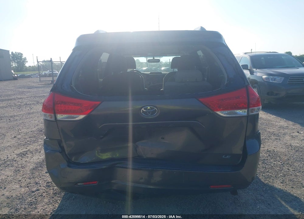 2013 TOYOTA SIENNA VIN: 5TDKK3DC0DS375687