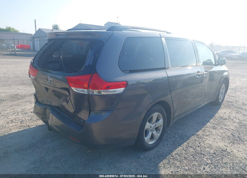 2013 TOYOTA SIENNA VIN: 5TDKK3DC0DS375687