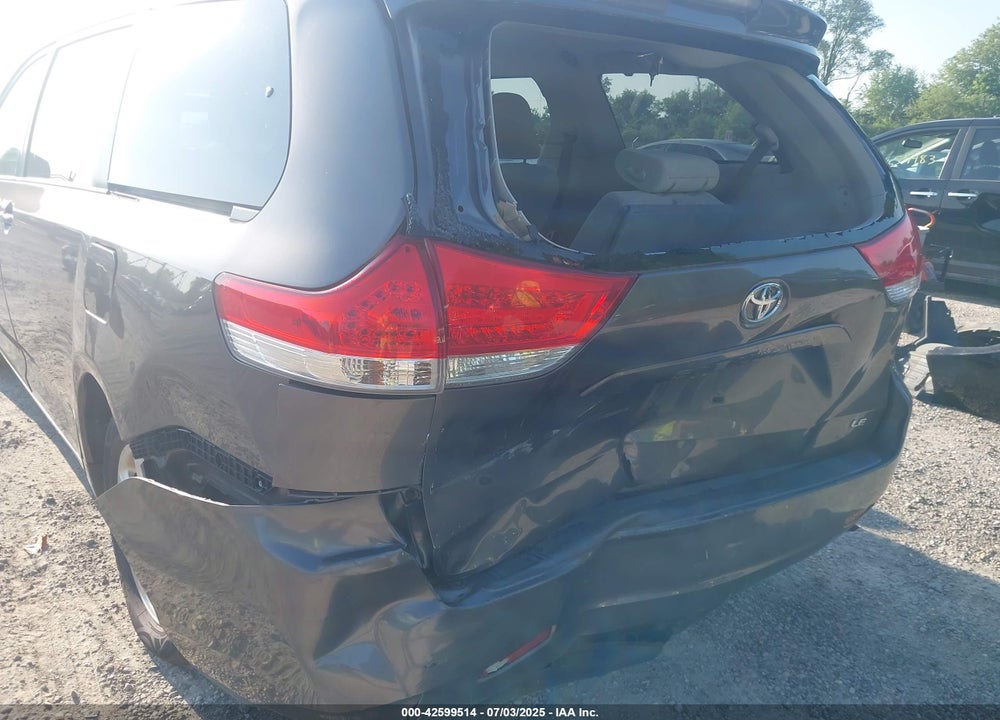 2013 TOYOTA SIENNA VIN: 5TDKK3DC0DS375687