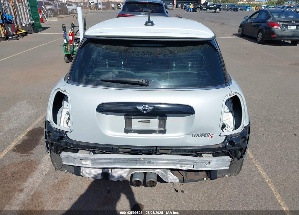 2015 MINI HARDTOP COOPER S VIN: WMWXP7C51F2A42183