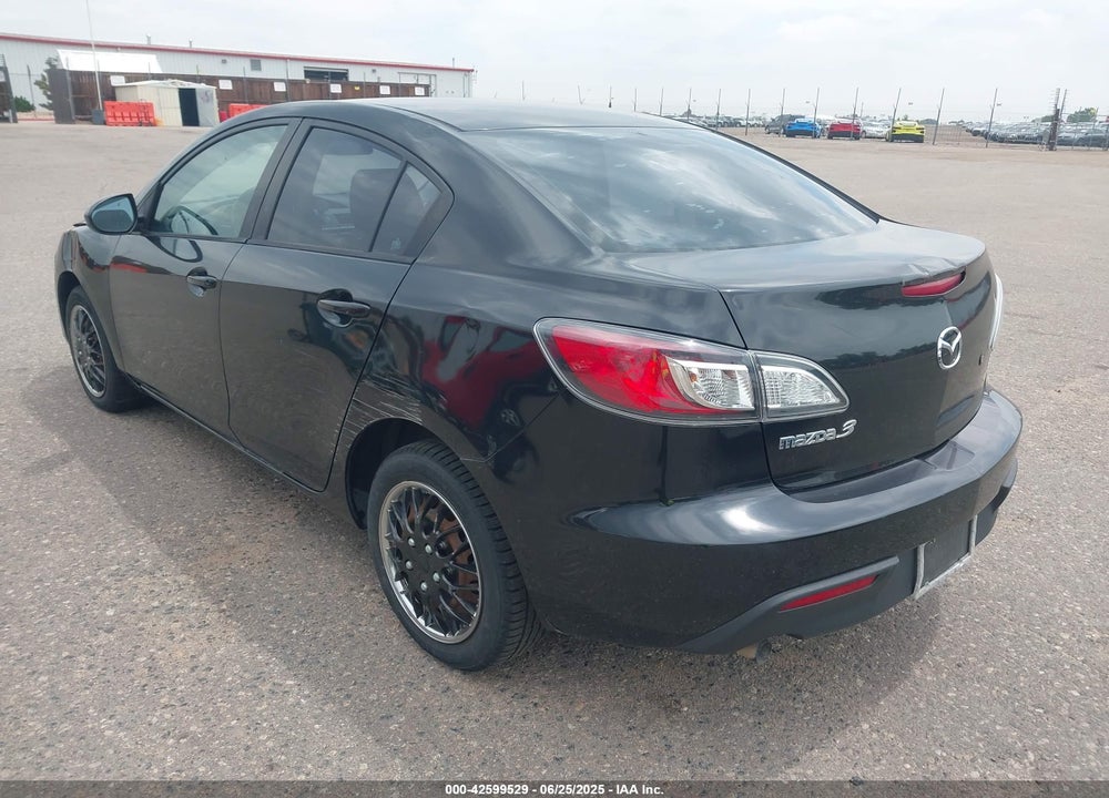 2011 MAZDA 3 VIN: JM1BL1UF8B1495064