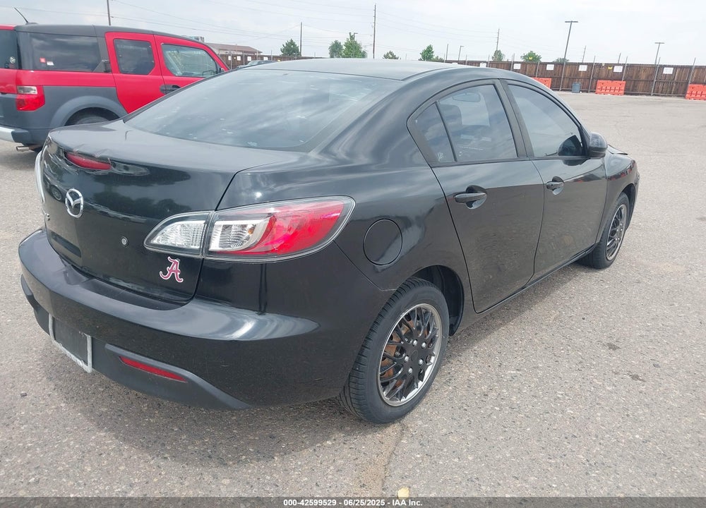 2011 MAZDA 3 VIN: JM1BL1UF8B1495064