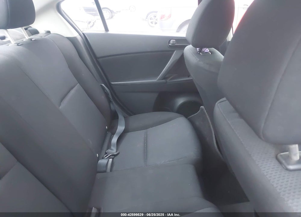 2011 MAZDA 3 VIN: JM1BL1UF8B1495064