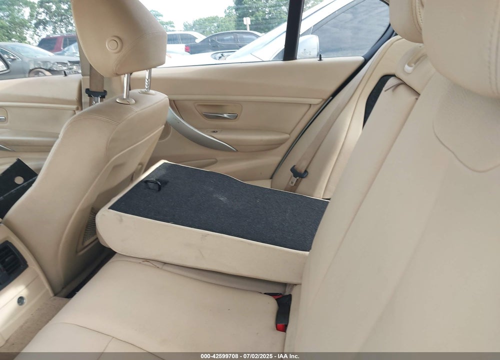 2013 BMW 3 SERIES VIN: WBA3A5G52DNP23542