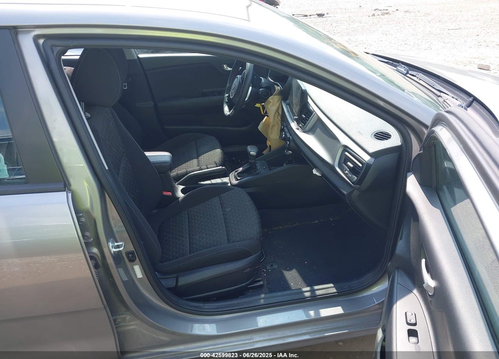 2021 KIA RIO VIN: 3KPA24AD1ME393138