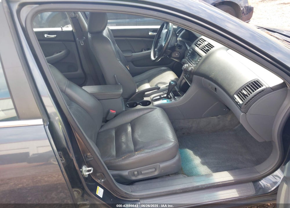 2004 HONDA ACCORD 3.0 EX VIN: 1HGCM66554A028319