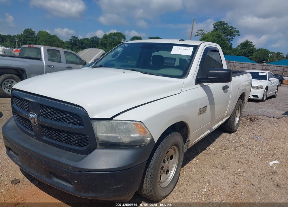 2015 RAM 1500 VIN: 3C6JR6AG7FG517204