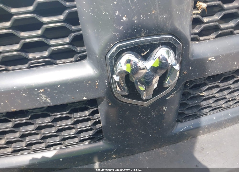 2015 RAM 1500 VIN: 3C6JR6AG7FG517204