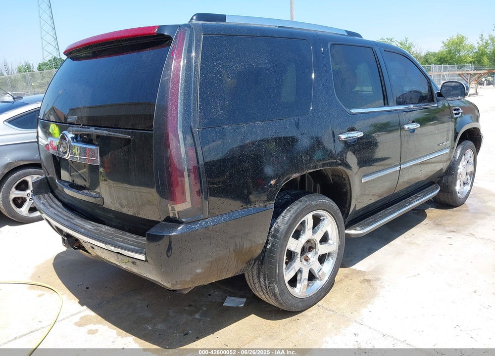 2007 CADILLAC ESCALADE STANDARD VIN: 1GYFK63847R130453