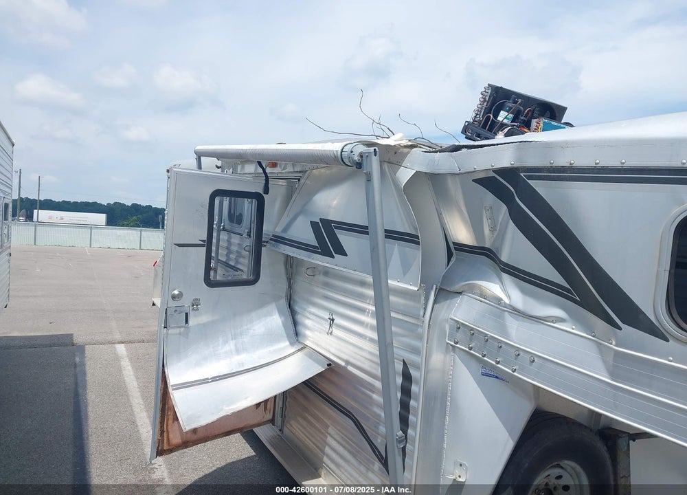 1999 4 STAR GOOSENECK TRAILER VIN: 4FKWG2226X0013197