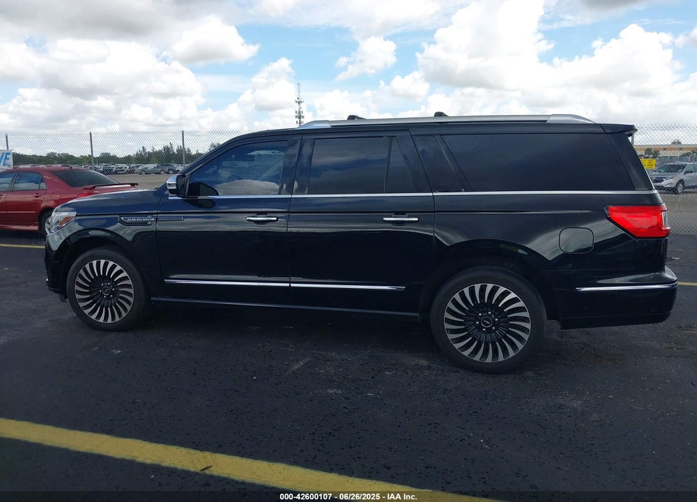 2019 LINCOLN NAVIGATOR L BLACK LABEL VIN: 5LMJJ3TTXKEL00460