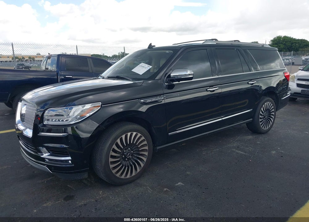 2019 LINCOLN NAVIGATOR L BLACK LABEL VIN: 5LMJJ3TTXKEL00460