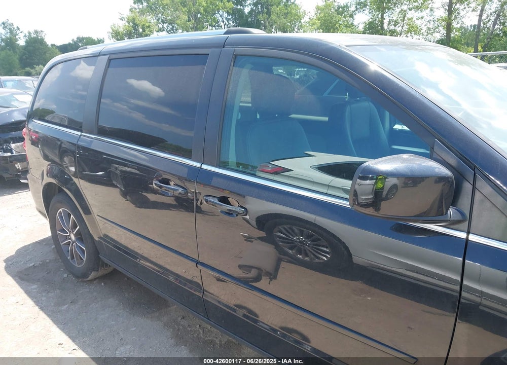 2017 DODGE GRAND CARAVAN SXT VIN: 2C4RDGCG4HR860434