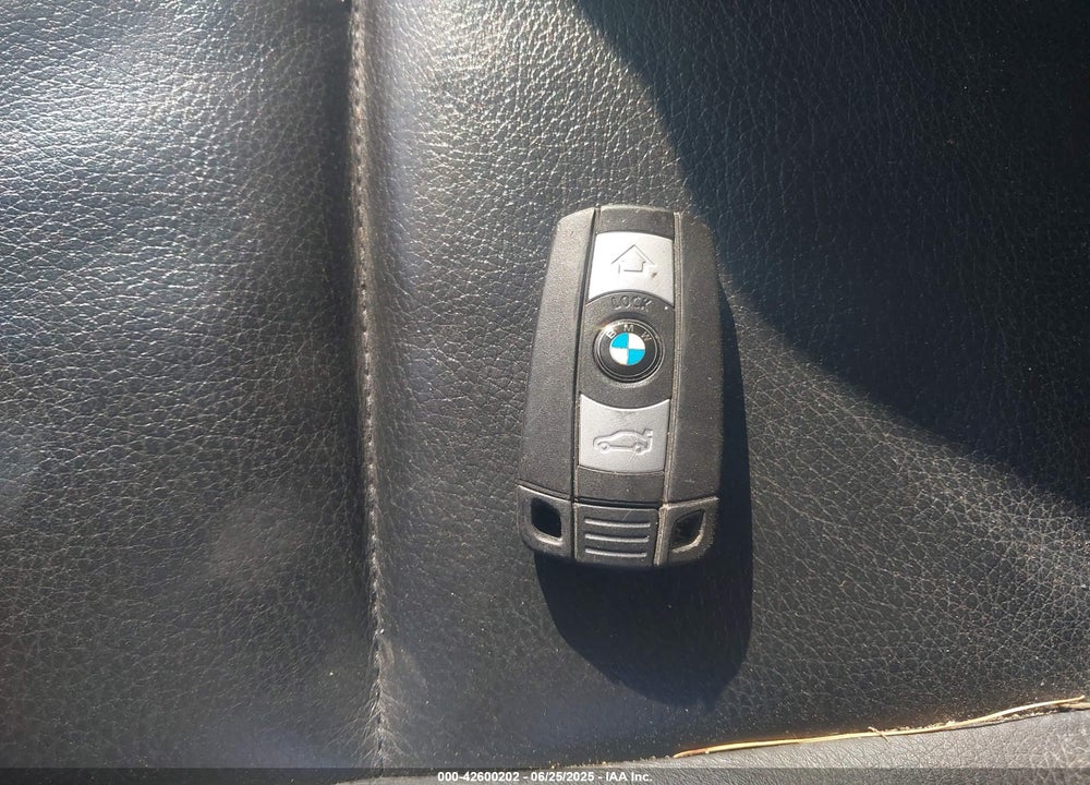 2009 BMW 328I VIN: WBAWB33519P136121