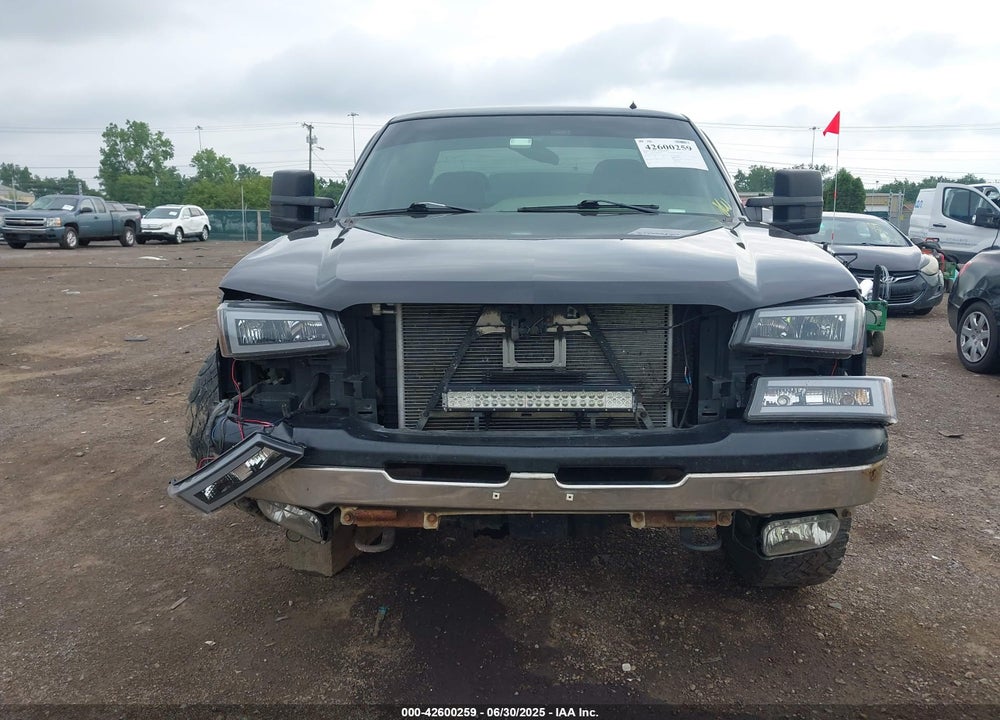 2002 CHEVROLET SILVERADO 1500 LT VIN: 2GCEK19T721103717