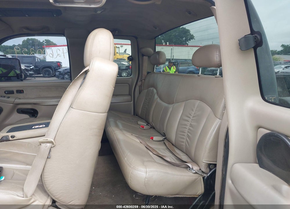 2002 CHEVROLET SILVERADO 1500 LT VIN: 2GCEK19T721103717