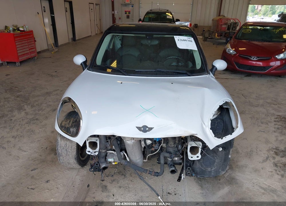 2014 MINI COOPER PACEMAN VIN: WMWSS5C54EWN67319