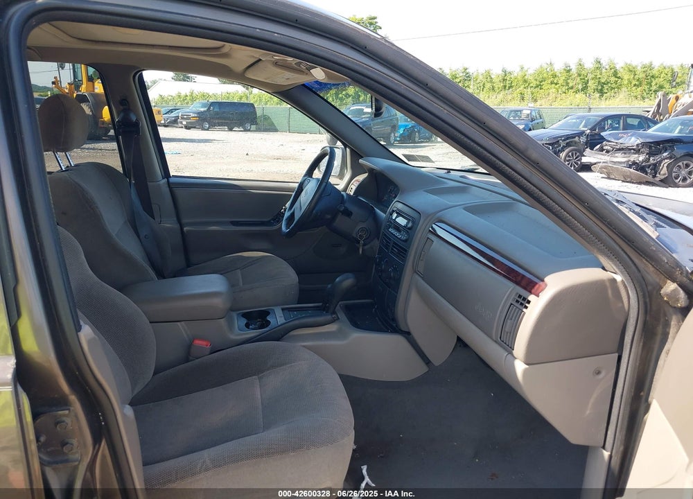 2000 JEEP GRAND CHEROKEE LAREDO VIN: 1J4GW48N4YC405075