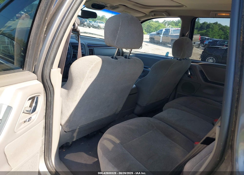 2000 JEEP GRAND CHEROKEE LAREDO VIN: 1J4GW48N4YC405075