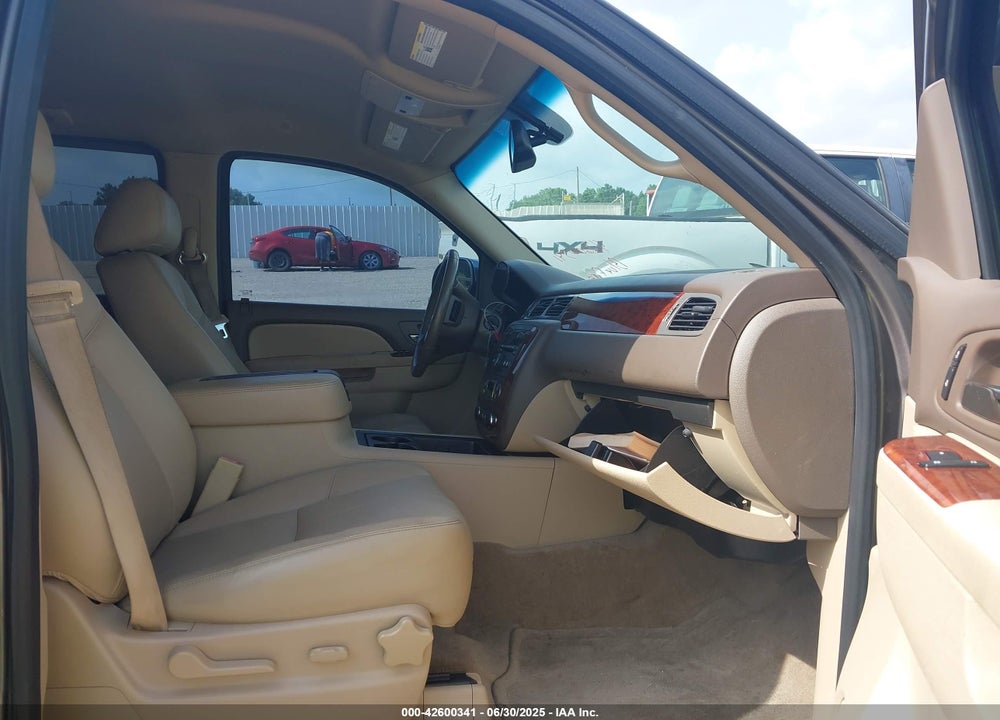 2013 CHEVROLET TAHOE VIN: 1GNSCBE08DR172600