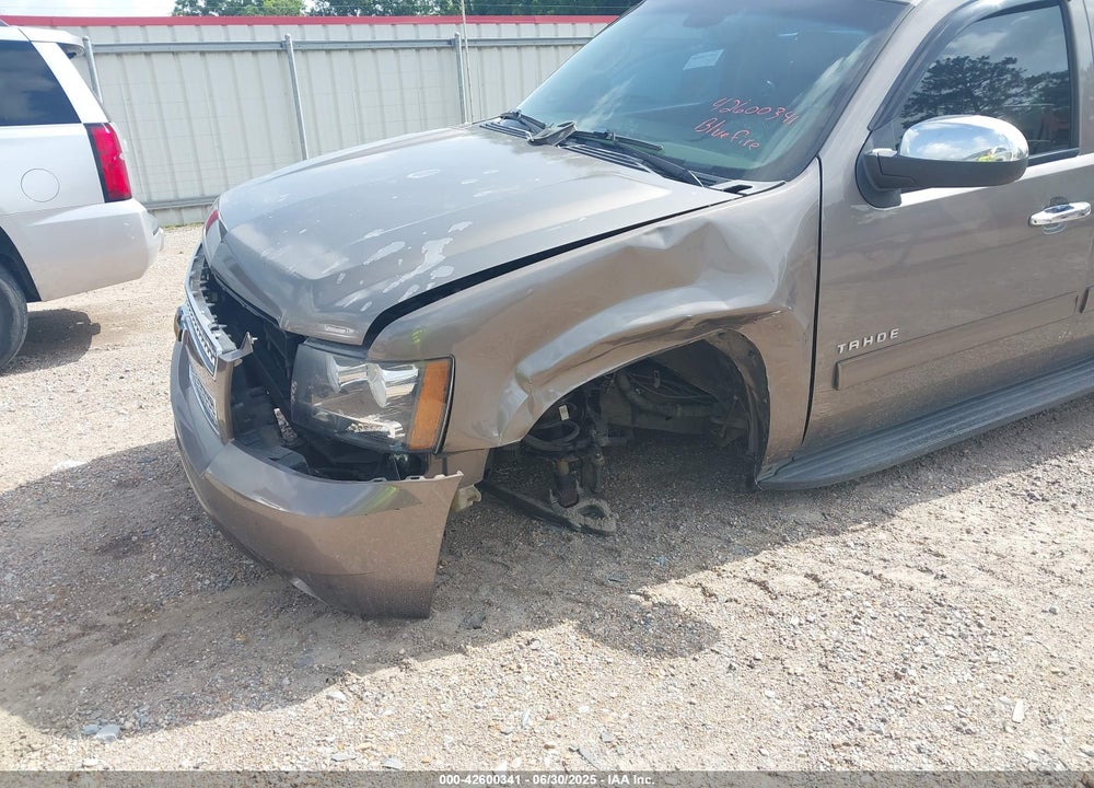 2013 CHEVROLET TAHOE VIN: 1GNSCBE08DR172600