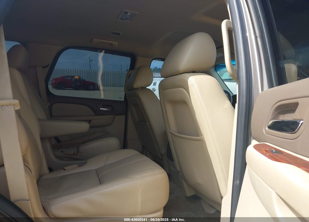 2013 CHEVROLET TAHOE VIN: 1GNSCBE08DR172600