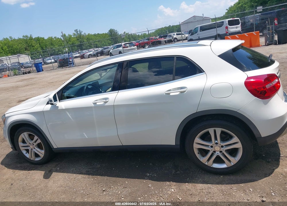 2016 MERCEDES-BENZ GLA-CLASS VIN: WDCTG4GB8GJ218029