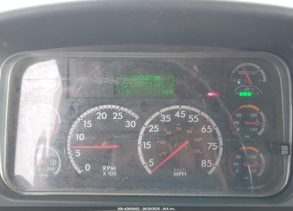 2018 FREIGHTLINER M2 106 VIN: 1FVACXFCXJHJP3960