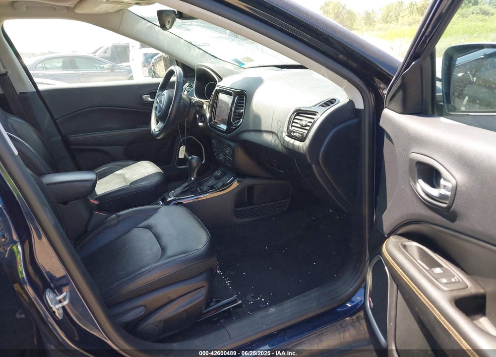 2018 JEEP COMPASS VIN: 3C4NJDCB8JT147811