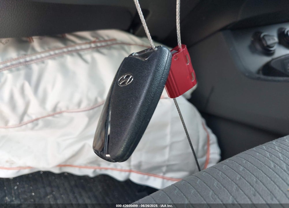 2018 HYUNDAI SANTA FE SPORT 2.4L VIN: 5XYZUDLB7JG543874