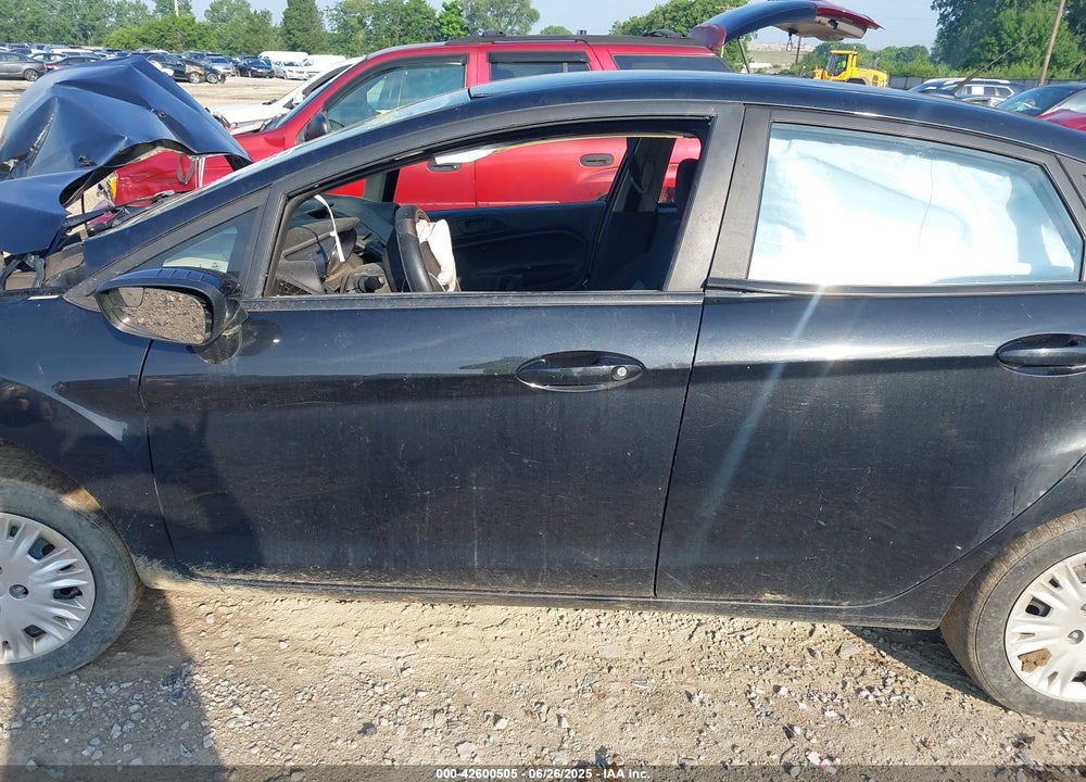 2015 FORD FIESTA VIN: 3FADP4AJ6FM175618