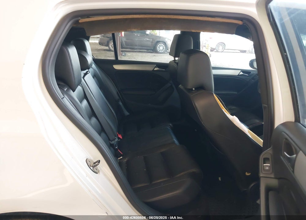 2012 VOLKSWAGEN GTI VIN: WVWHD7AJ7CW086898