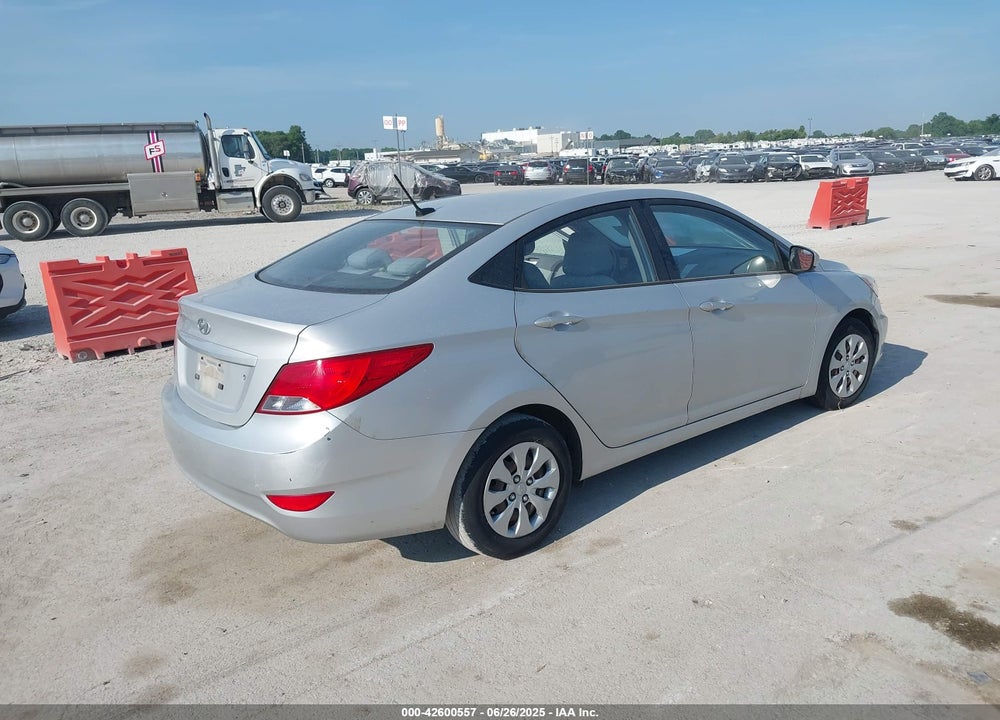 2015 HYUNDAI ACCENT VIN: KMHCT4AE2FU806392
