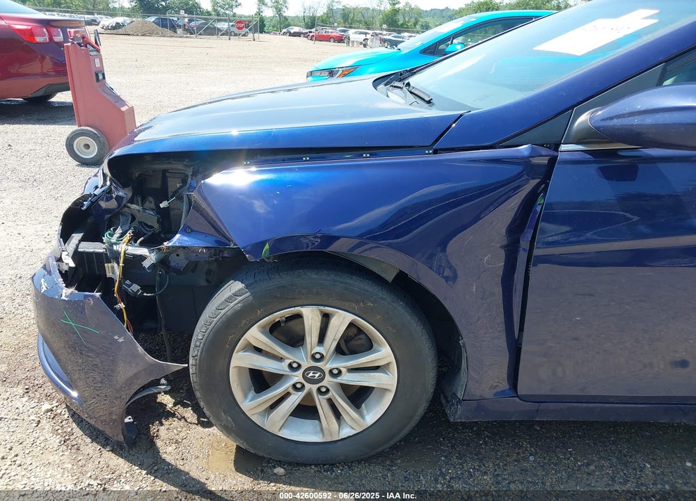 2013 HYUNDAI SONATA VIN: 5NPEB4AC2DH731621