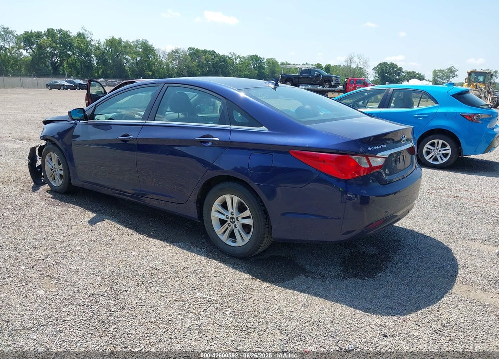 2013 HYUNDAI SONATA VIN: 5NPEB4AC2DH731621