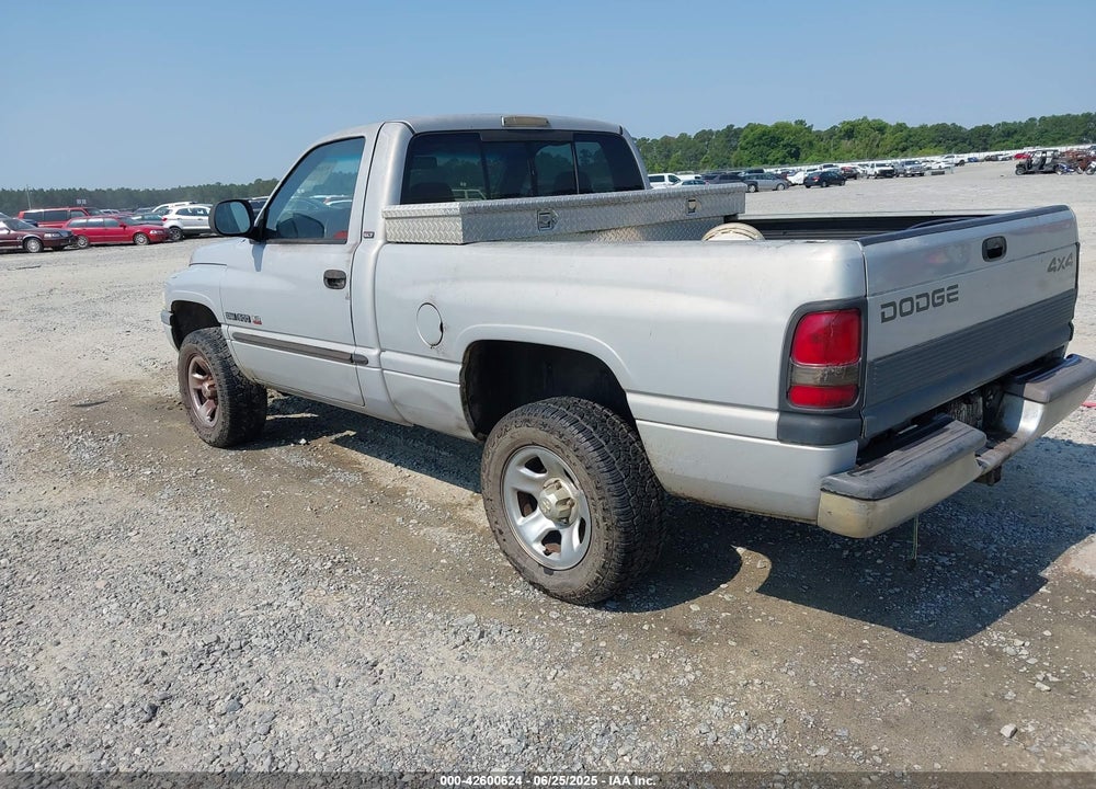 2000 DODGE RAM 1500 ST VIN: 1B7HF16Y5YS511093