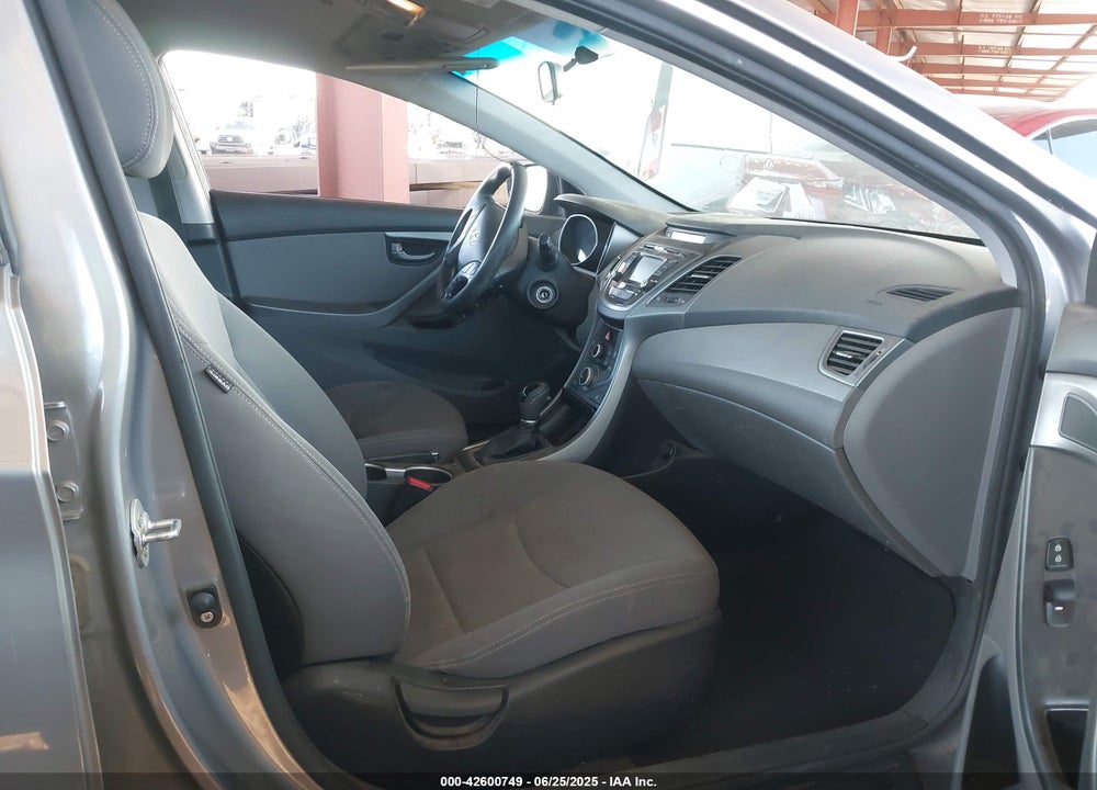 2014 HYUNDAI ELANTRA VIN: KMHDH4AE4EU085447