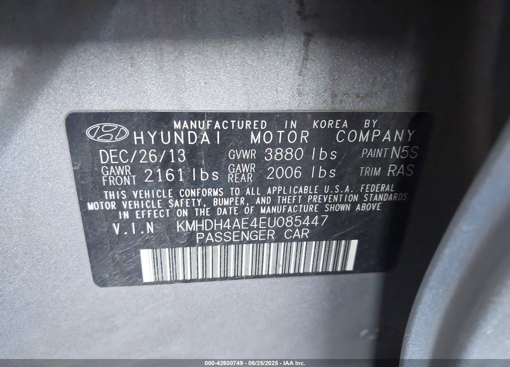 2014 HYUNDAI ELANTRA VIN: KMHDH4AE4EU085447