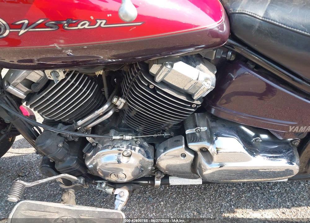 2000 YAMAHA XVS65 A VIN: JYAVM01E4YA017311