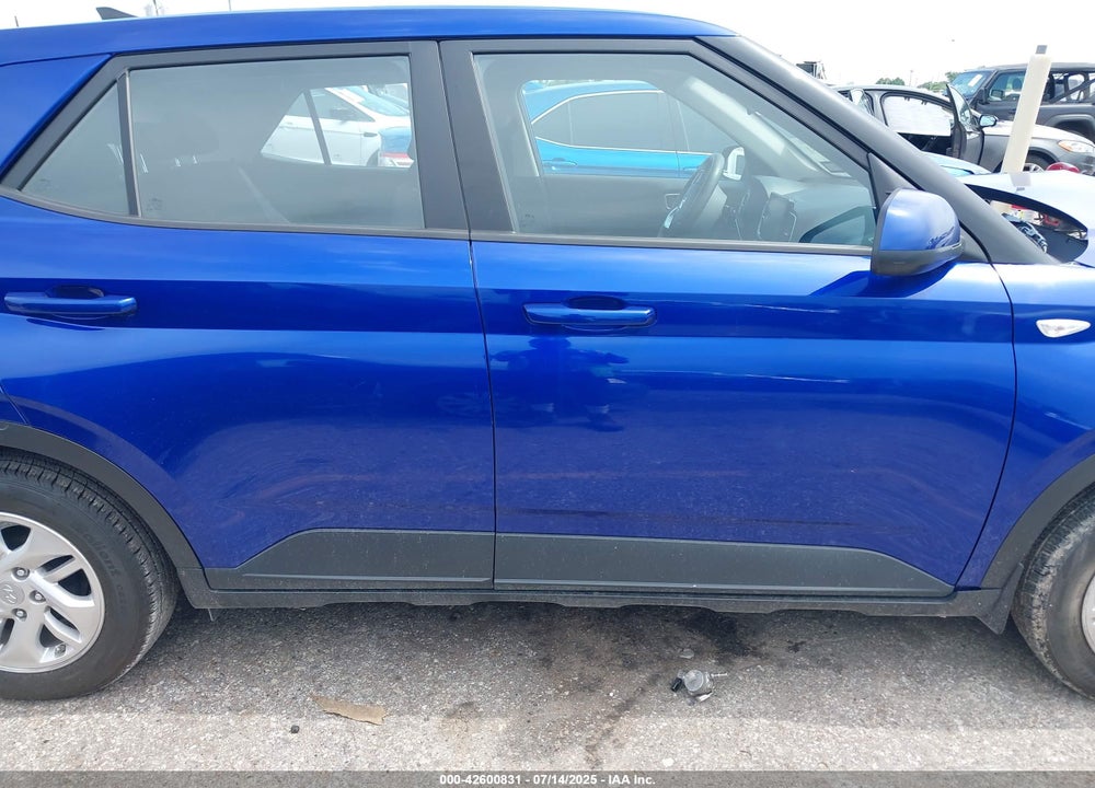 2022 HYUNDAI VENUE VIN: KMHRB8A36NU197647