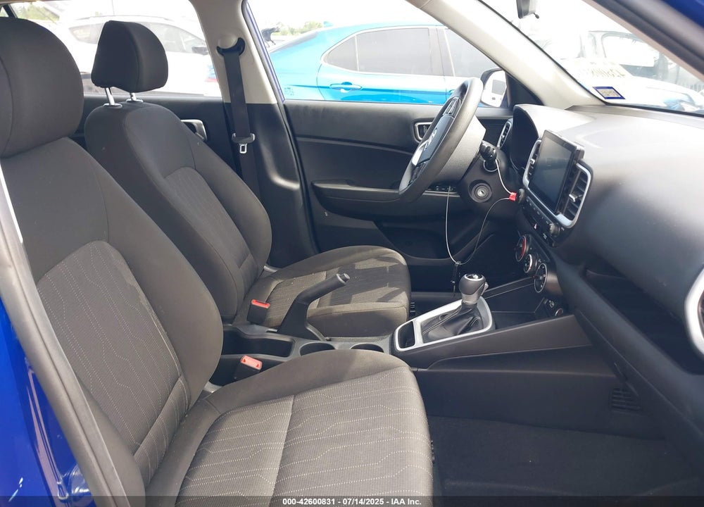 2022 HYUNDAI VENUE VIN: KMHRB8A36NU197647