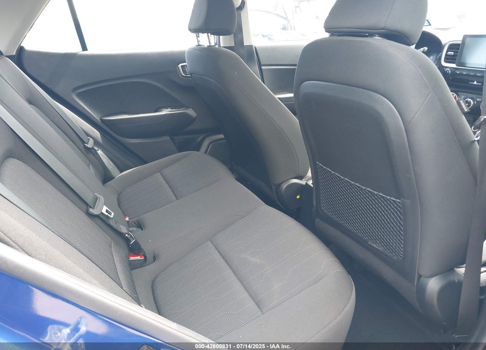 2022 HYUNDAI VENUE VIN: KMHRB8A36NU197647